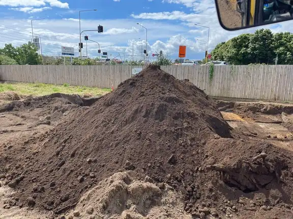 Excavation and earthworks with a digger, Auckland excavation and earthworks with a digger finished to a professional standard