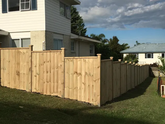 Timber fence build and installation, Auckland Timber fence build and installation completed for an Auckland home by My Homes Construct Ltd