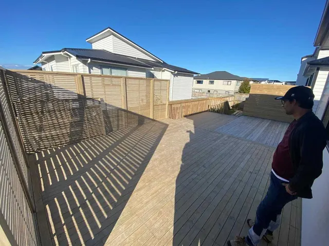 New timber deck build for an Auckland home, Auckland new timber deck build for an Auckland home finished to a professional standard