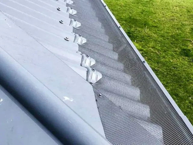 Scheduled gutter maintenance and guard fitting, Auckland scheduled gutter maintenance and guard fitting finished to a professional standard